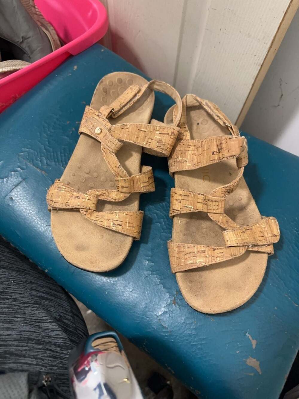 Vionic Cork Strappy Orthotic Sandals